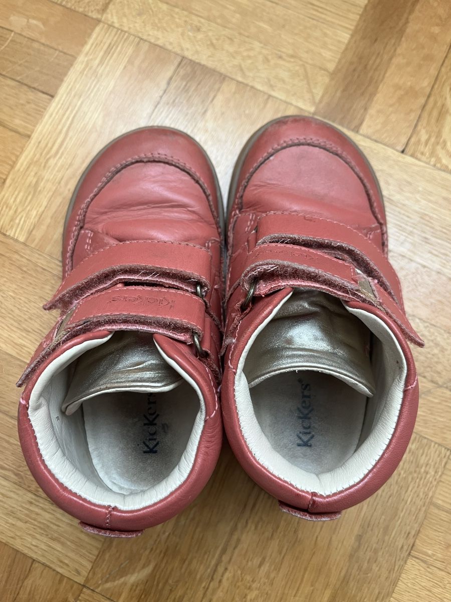 Scarpe per ragazze: Kickers shoes, size 25, leather – Usato da Villette (Lavaux) venduto da eva_l6gw 1