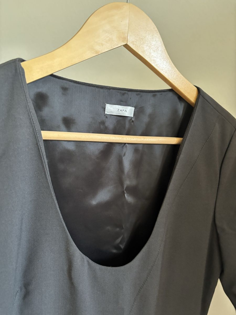 Vestiti: Zapa wool dress – Nuovo (secondo la descrizione) da Alpnachstad venduto da mar_6ckd 2