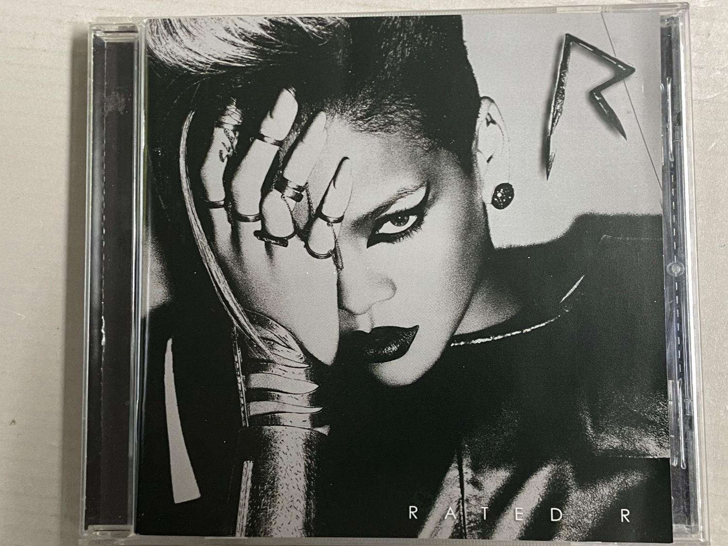 CD: Rihanna - Rated – Usato da Muri b. Bern venduto da AdidasCollector 4