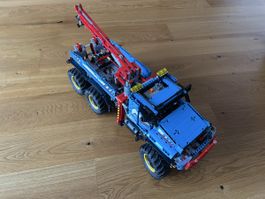 42070 LEGO Technic 6x6 All Terrain Tow Truck