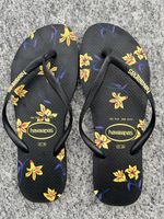 Havaianas Black Floral Flip Flops Size 41/42 (39-40)