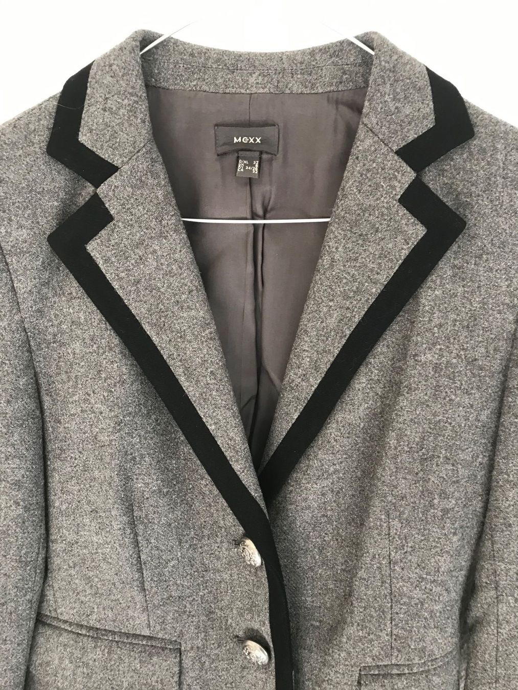 Mexx Jacken: Eleganter Damen Blazer Grau Mexx Gr32 – Gebraucht aus Les Giettes von les_6ddx 3