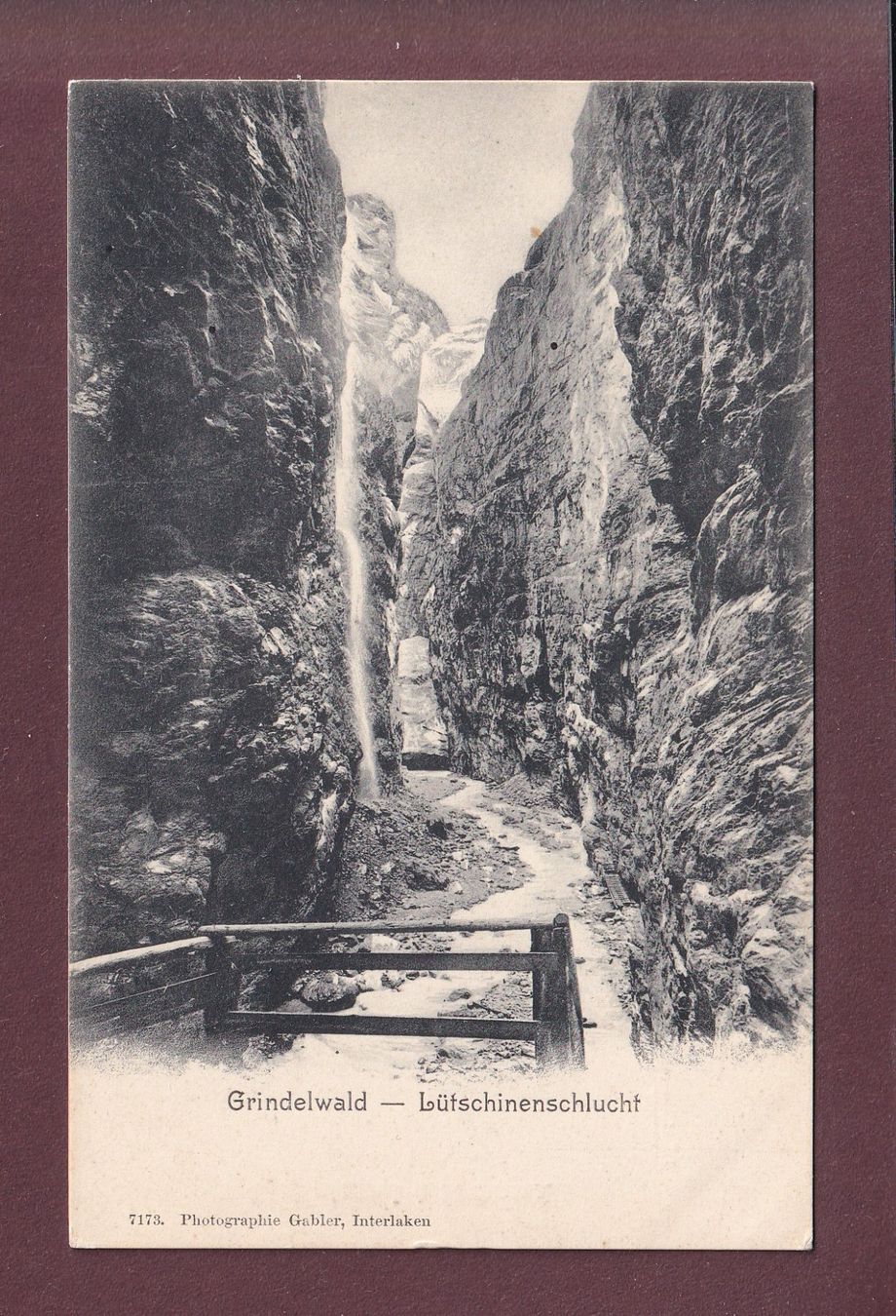 Cartoline postali: GRINDELWALD - Lütschinenschlucht – Usato da Pully venduto da nicecards