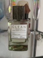 Clean reserve sweetbriar & moss