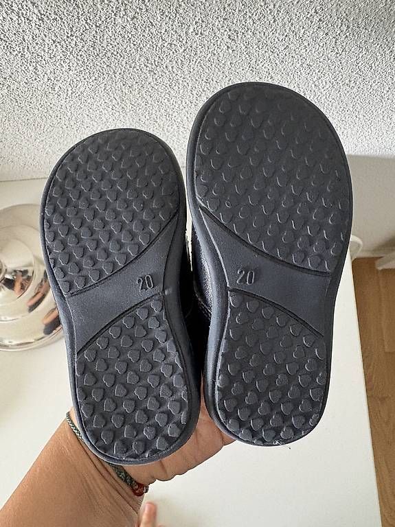 Scarpe per ragazzi: Schuhe Gr.20  – Usato da Oberglatt ZH venduto da val_wq29 2