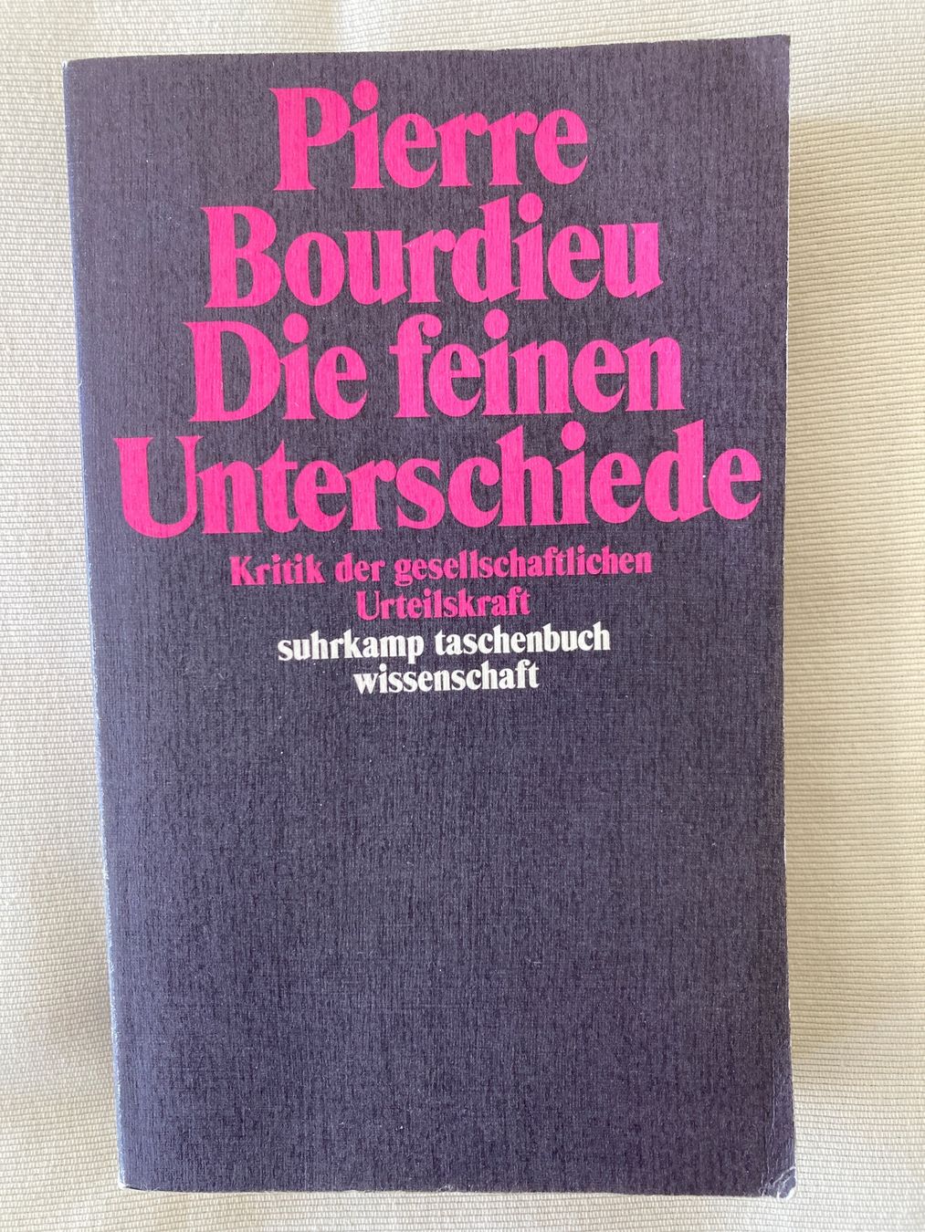 Libri: Pierre Bourdieu, Die feinen Unterschiede – Usato da Baden venduto da Yoyo1