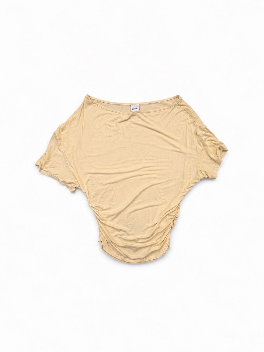 Bershka T-shirt: Bershka oversized yellow Shirt S – Usato da Rümlang venduto da svent
