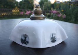 Antike Lampe mit Motiv, mit Fassung E 27 kpl. Top Zustand!