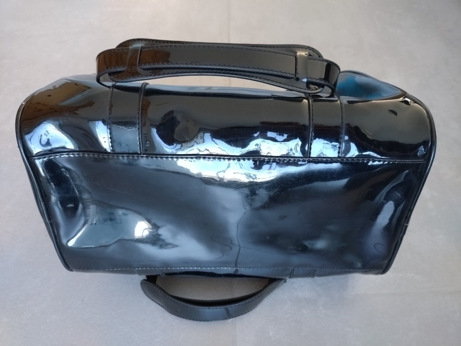 Armani Borse da donna: Handtasche Armani Jeans, schwarz Lack – Usato da Kilchberg ZH venduto da Sho5000 6