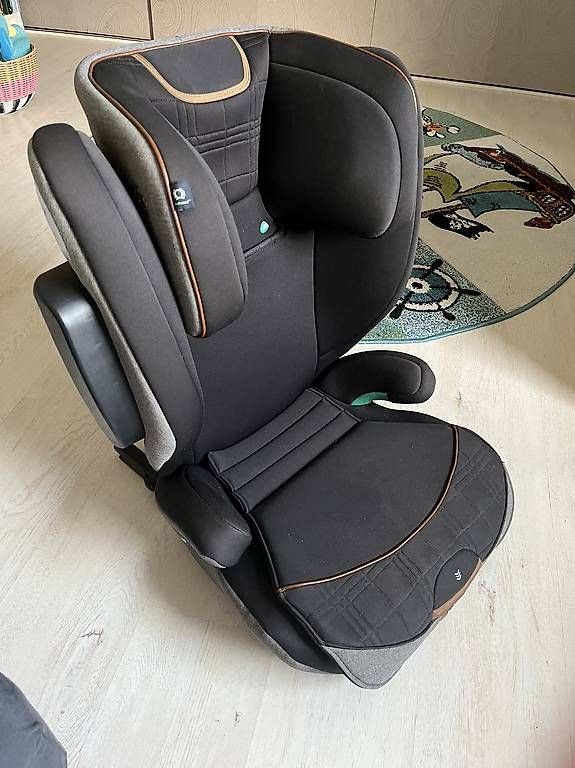Auto-Kindersitze: Joie Autositz / Kindersitz 100-150 cm – Gebraucht aus Reigoldswil von CxerryPie