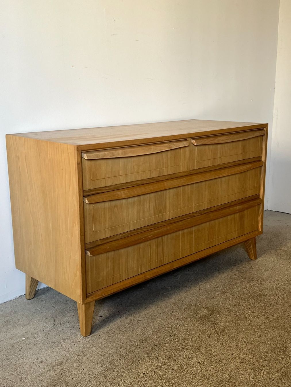 Commodes: Vintage MidCentury Kommode – D'occasion à Pregassona par ModernistaCH