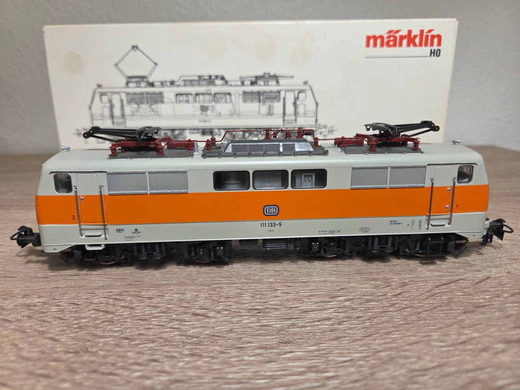 Märklin Modellini di ferrovie: Märklin 3042 E-Lok BR 111 DB H0 – Usato da St-Aubin-Sauges venduto da Lo_Go 1