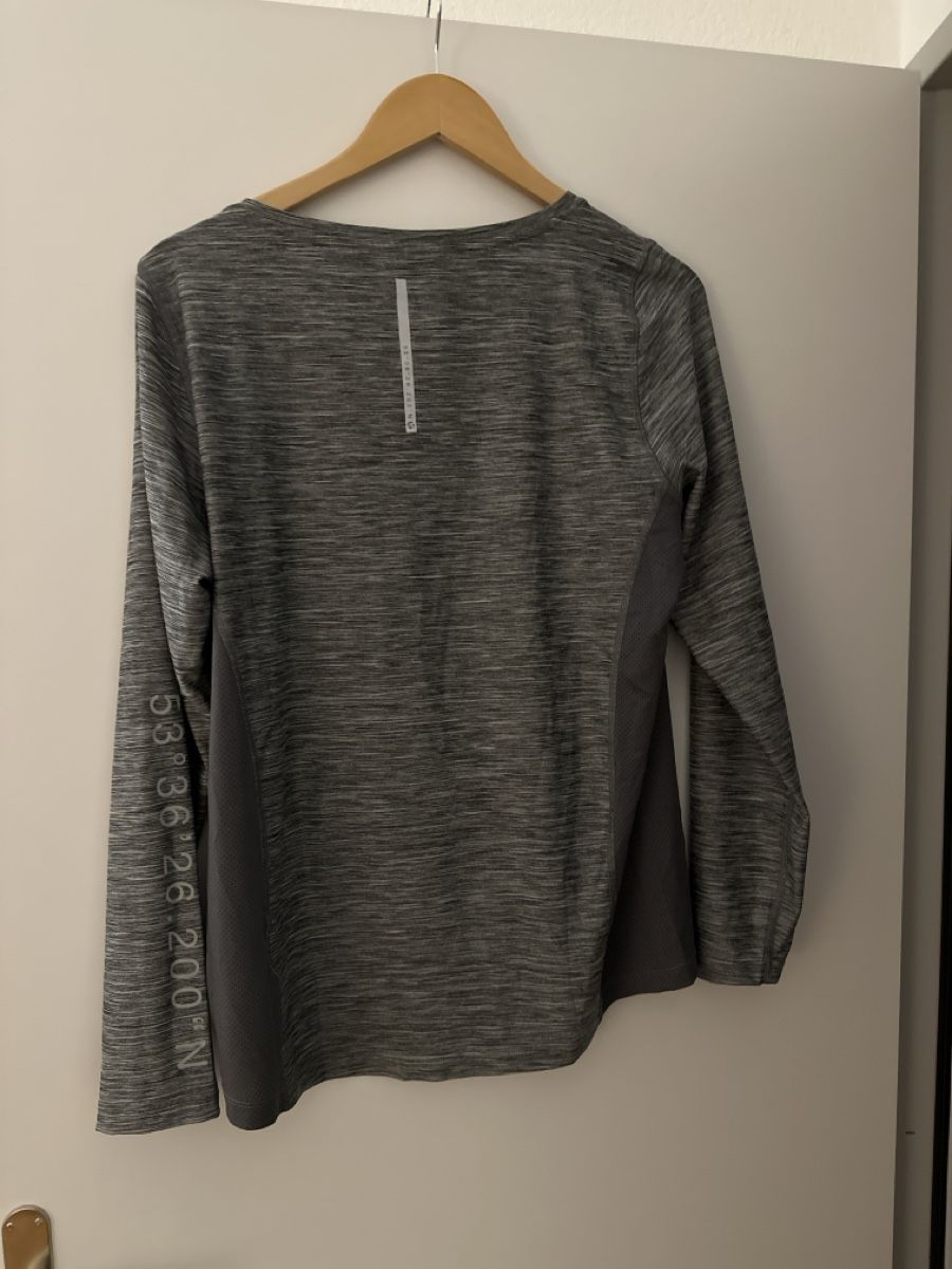 Tchibo T-shirt: Outdoor Langarmshirt – Nuovo (secondo la descrizione) da Altendorf venduto da ratzfatz 2