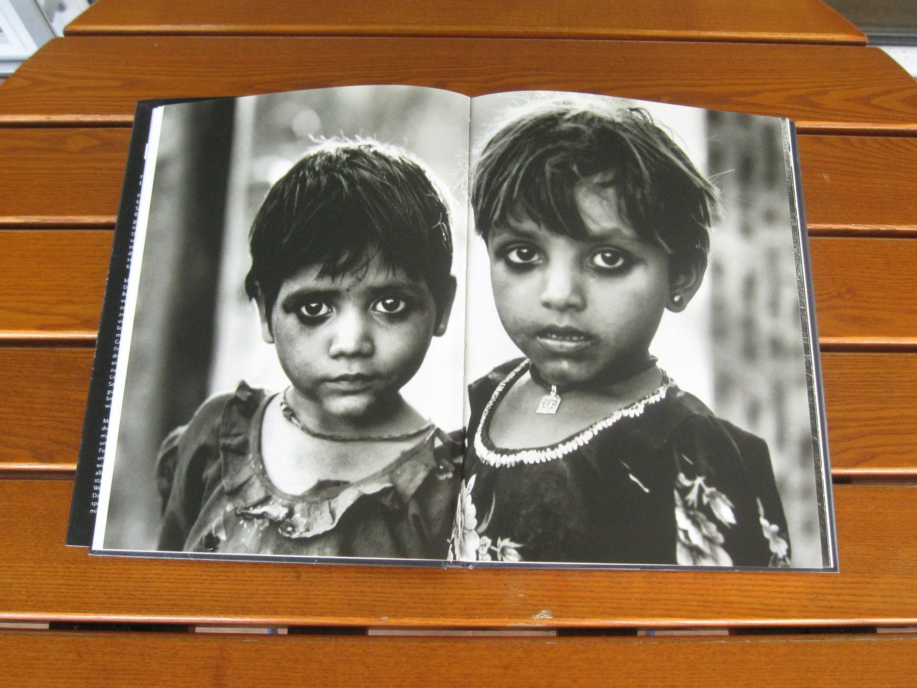 Livres: Dunkle Odyssee - Philip Jones Griffiths – D'occasion à Arbon par lucullus61 3