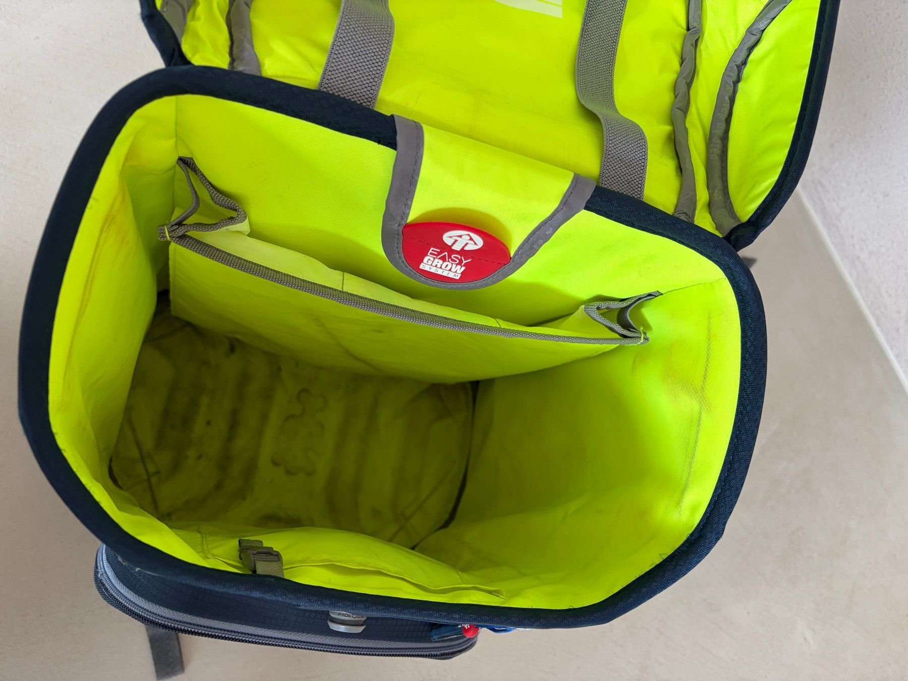 Step by Step Borse & Zaini: Step by Step Schultek – Usato da Uerzlikon venduto da mon_686j 4
