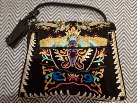 Original Valentino Tasche mit Stickerei