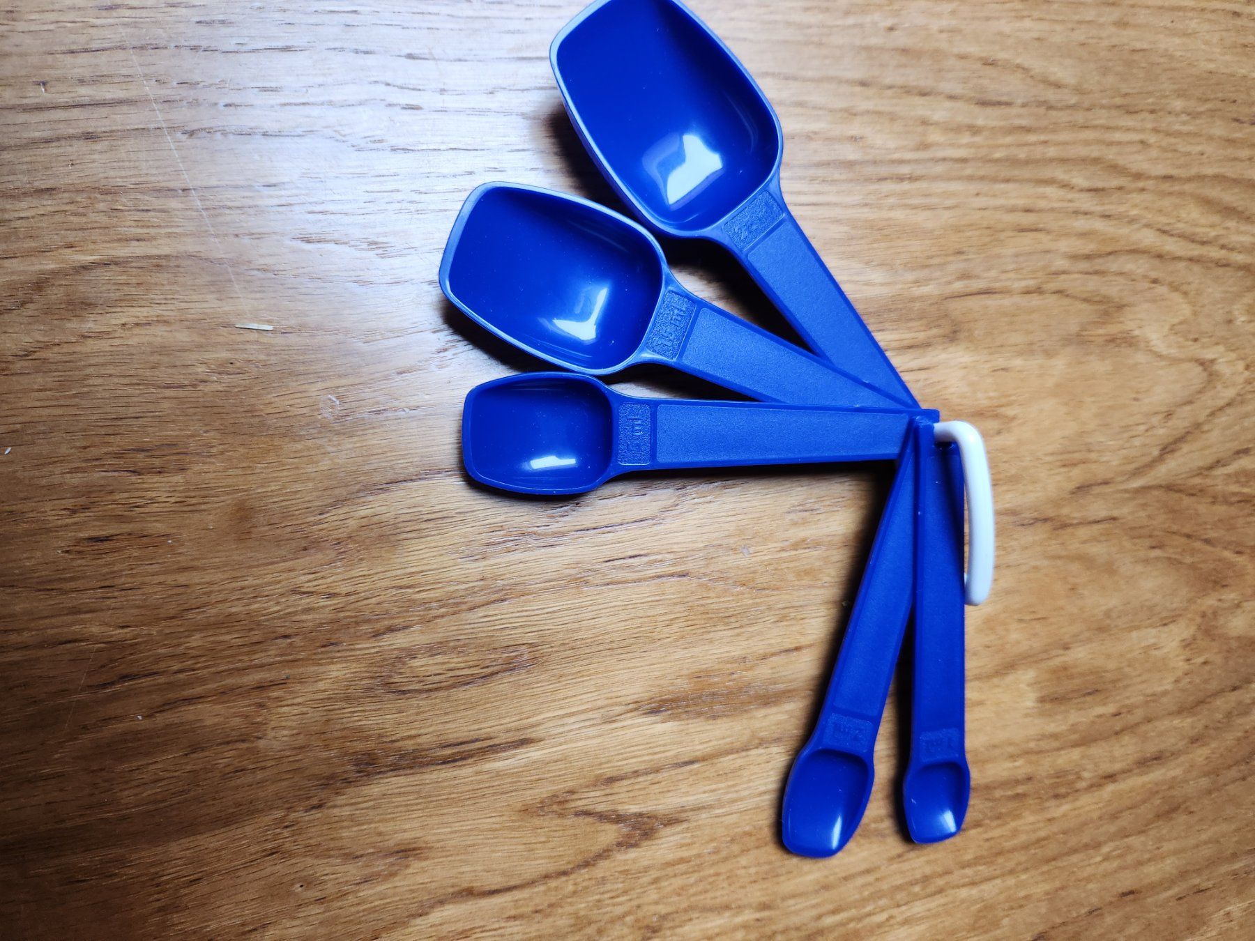 Tupperware Cuillères: Tupperware Messlöffel Set blau – D'occasion à Gstaad par Meiel2020 2