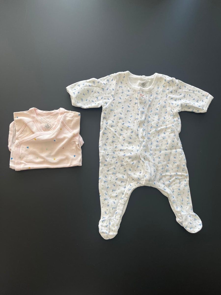 Petit Bateau Lotti & Set di vestiti: Baby clothes bundle 1 month 5 items – Usato da Wilen b. Wollerau venduto da seb_s6jm 2