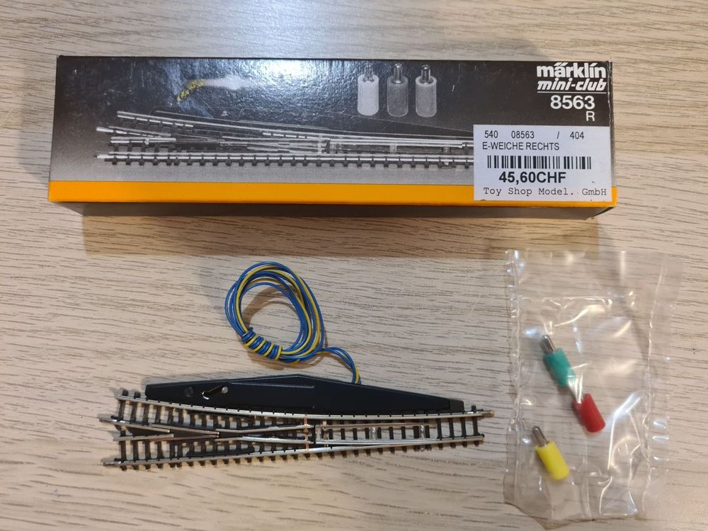 Märklin Z - 8560/8562/8563 - Model train tracks (9) - Eight straight