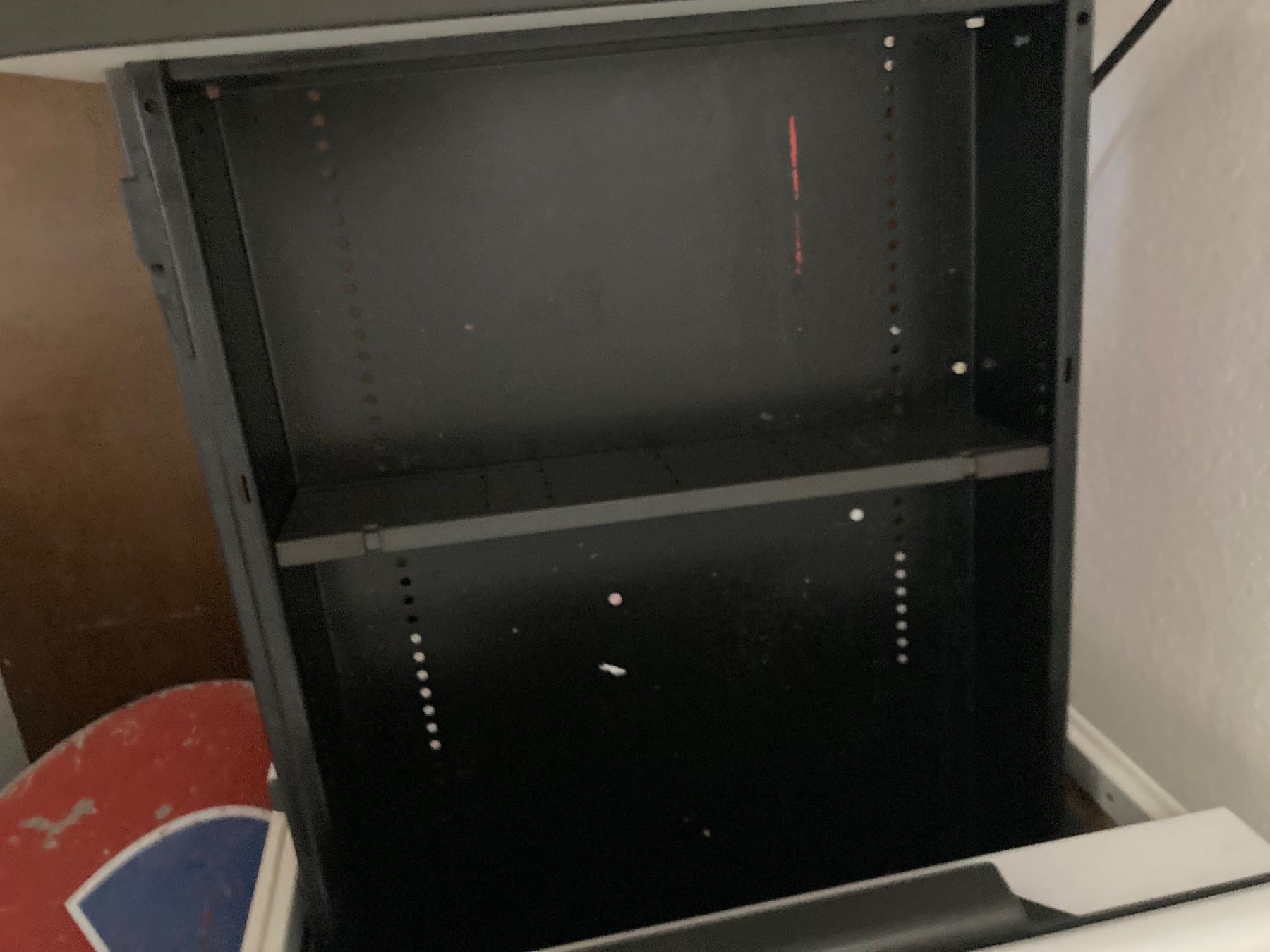 Armoires: Büro Schubladen-Möbel Weiss mit Einsätzen – D'occasion à Zürich par m000747 2