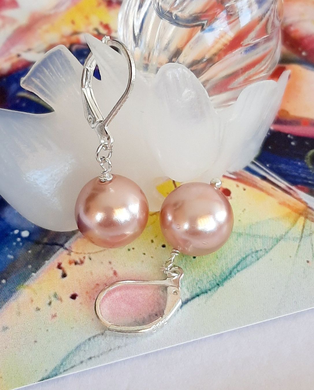 Ohrringe & -stecker: Ohrschmuck aus Shell Perlen – Neu und originalverpackt aus Allschwil von Weyli18