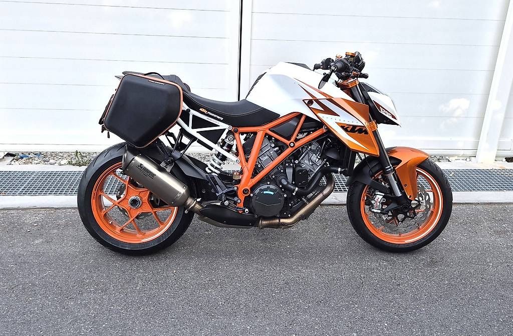 KTM Strada: KTM Super Duke R Special Edition – Usato da Vésenaz venduto da mar_xpz7 1