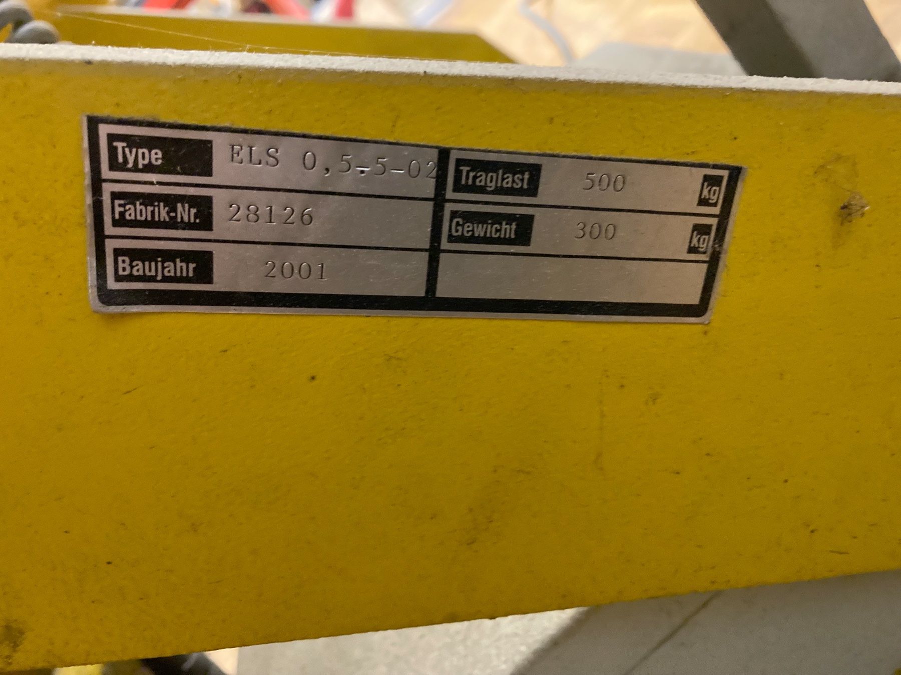 Hebebühne & Wagenheber: kleine Hebebühne elektrisch – Gebraucht aus Volketswil von  4
