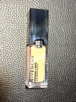 Givenchy glow serum fondation