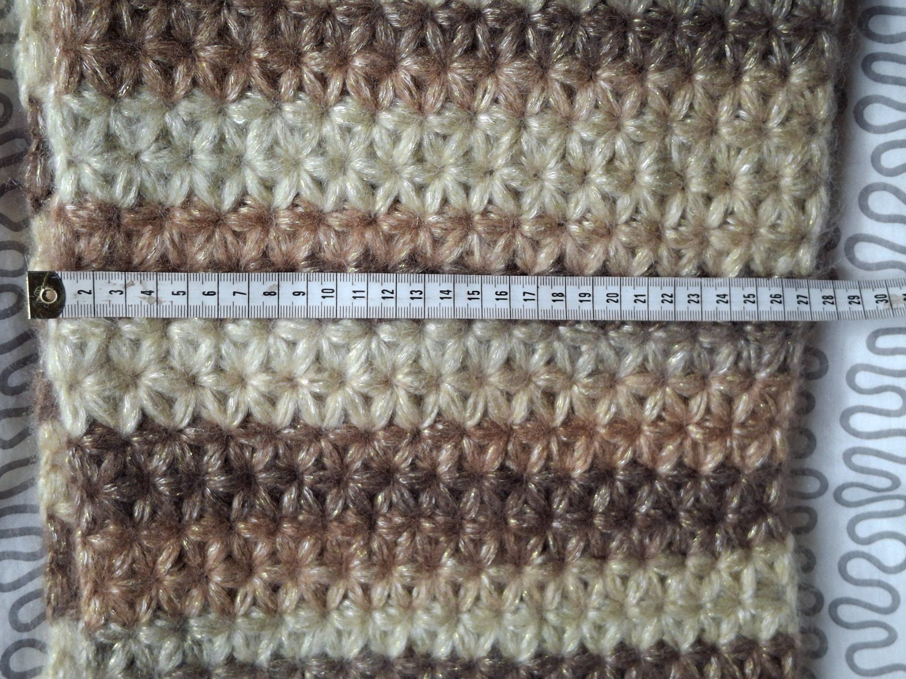 Foulard & Sciarpe: Fait main crochet écharpe 28 x 180 cm – Nuovo (secondo la descrizione) da Villiers venduto da san_jn5w 3