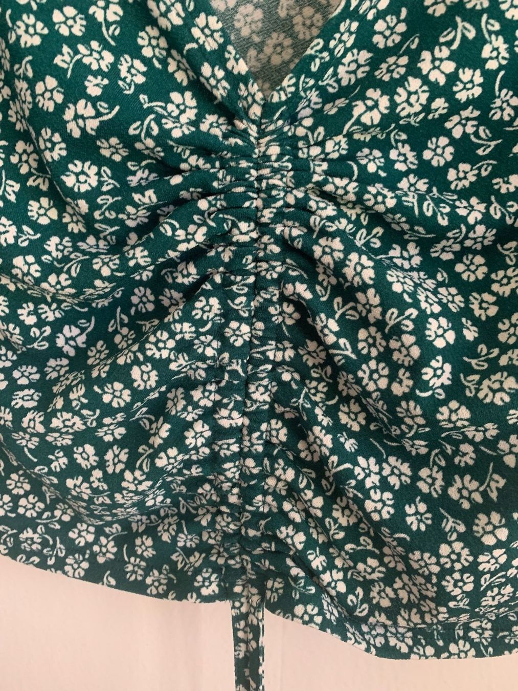 H&M Blusen: Sommerbluse Divided geblümt – Gebraucht aus Gondiswil von kaj_26vz 2