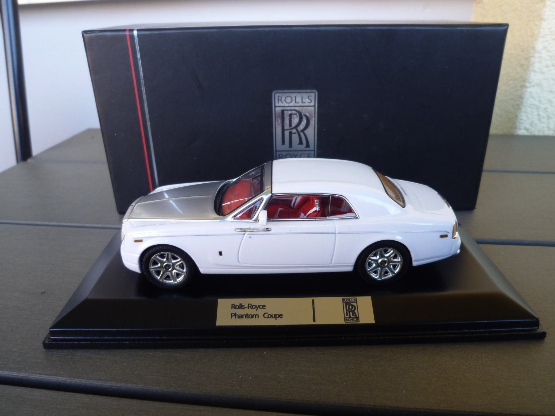 Rolls Royce Modellini d'auto: Rolls-Royce Phantom Coupè (2008) – Nuovo e nell'imballaggio originale da Flawil venduto da Imperiosud 1