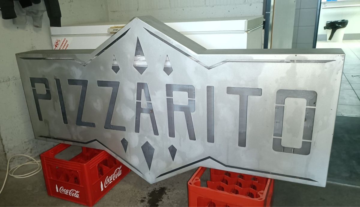 Lampes: Pizzarito Leuchtreklame  – D'occasion à Tuggen par Angel1604 2