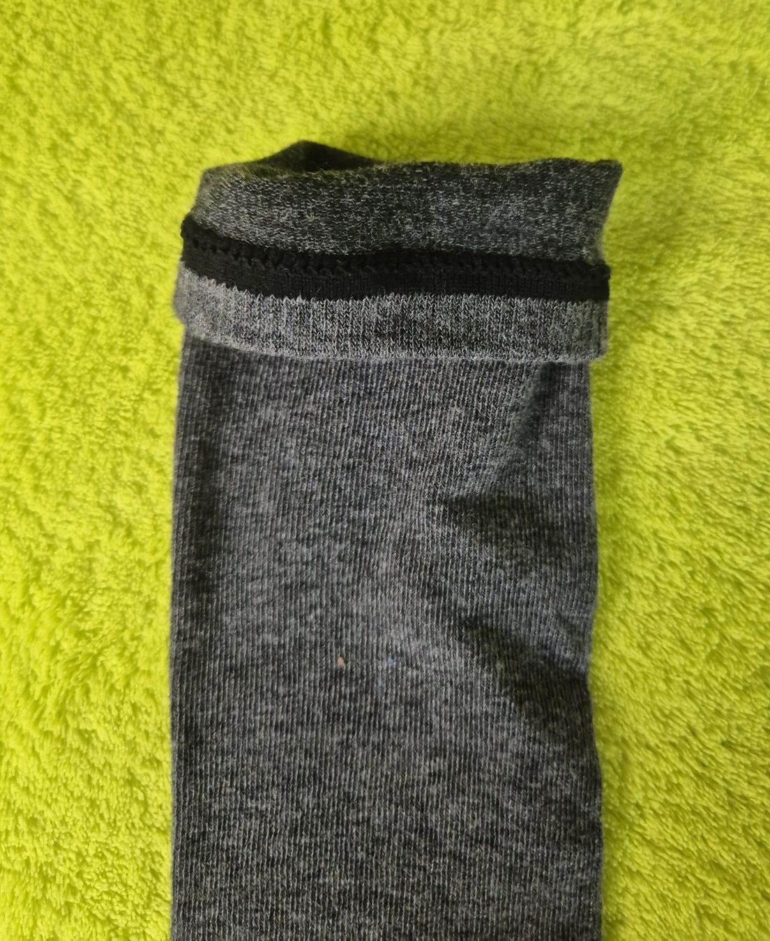 Calze: Yoga Socken, dunkelgrau, NEU – Nuovo (secondo la descrizione) da Winterberg ZH venduto da Gemini63 2