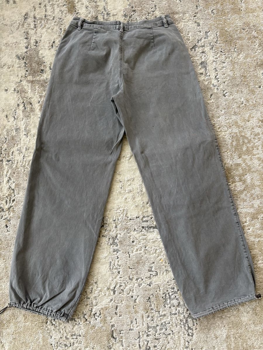 Tally Weijl Hosen: Damenhose in Grau – Neu (gemäss Beschreibung) aus Balzers von lea_sy5p 1