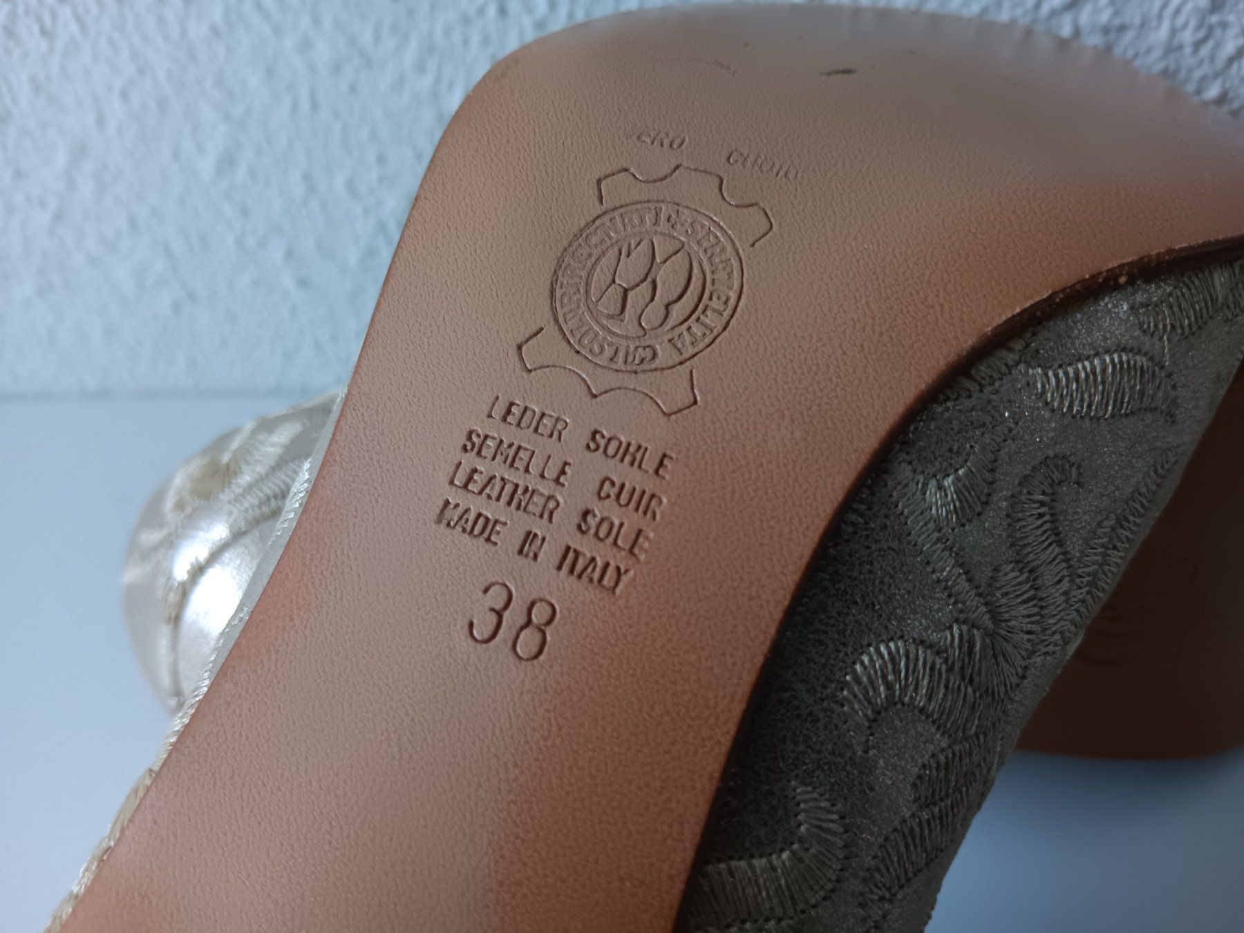 Scarpe da donna: CARVELA Chaussures / Schuhe pointure / Nummer 38 – Usato da Cossonay-ville venduto da Super-Price-Quality 8