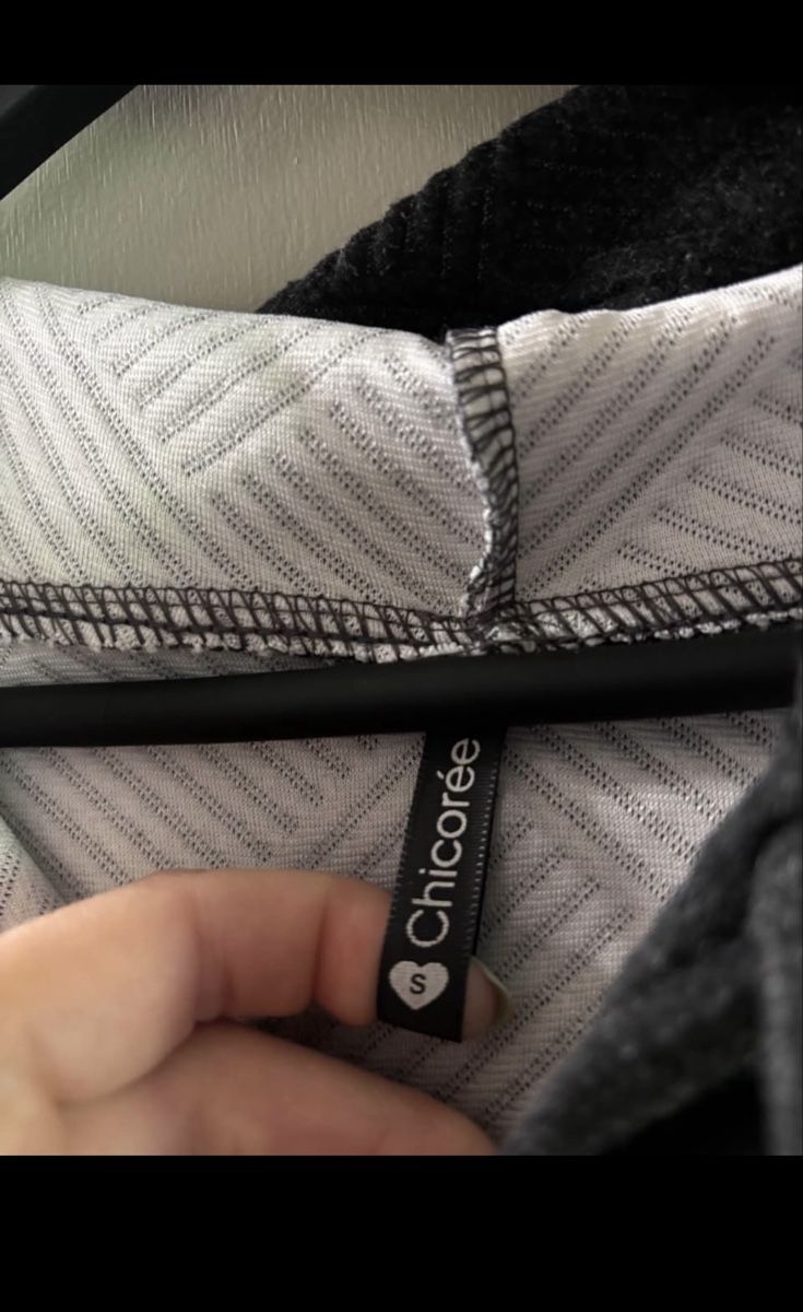 Pulls & Sweat-shirts: Sweat  – D'occasion à Montagnon (Leytron par aurelieroma 1