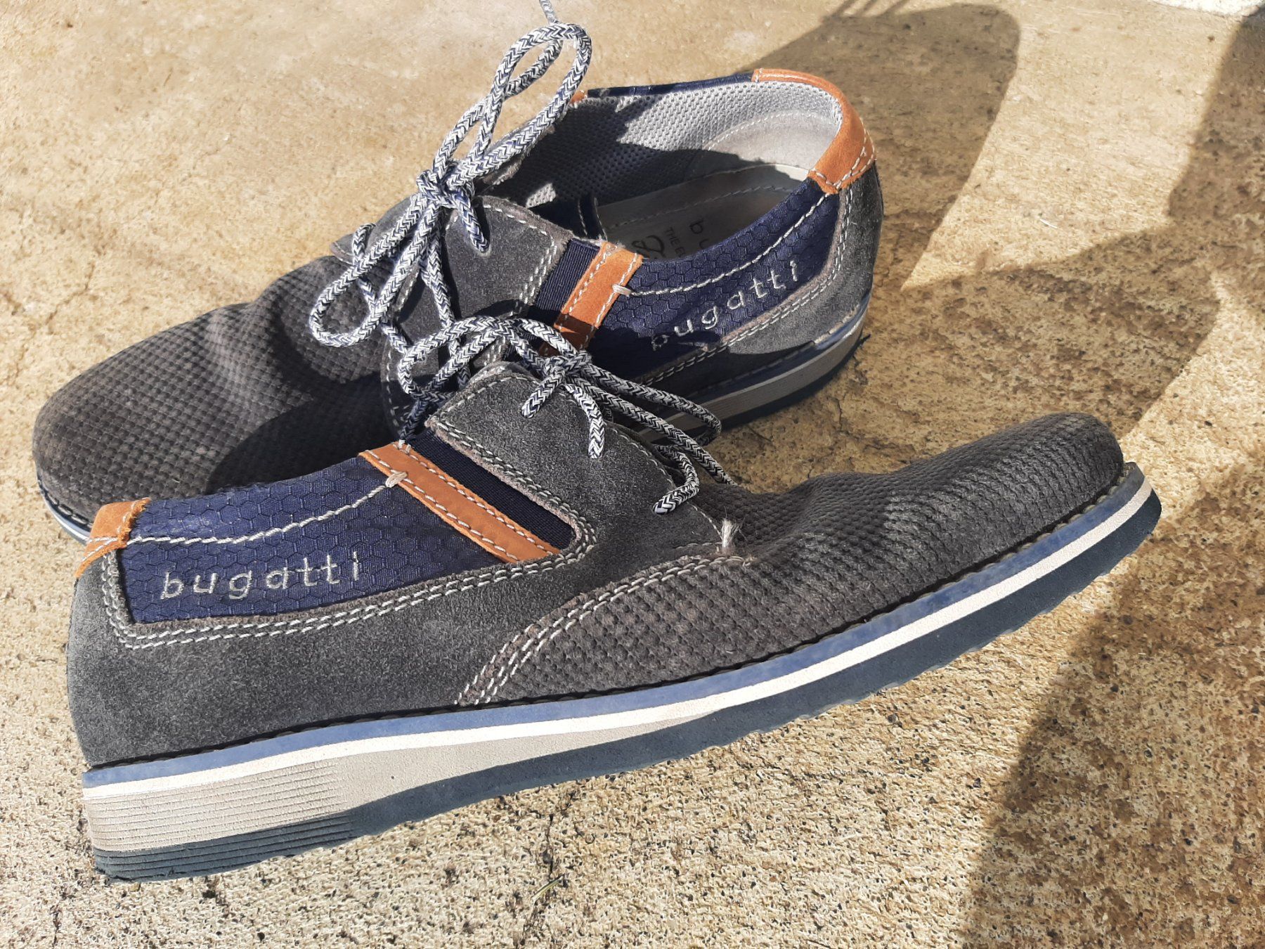 Bugatti Herrenschuhe: Bugatti Herrenschuhe Gr. 40, Leder (rauh) – Gebraucht aus Hondrich von majululu71 1