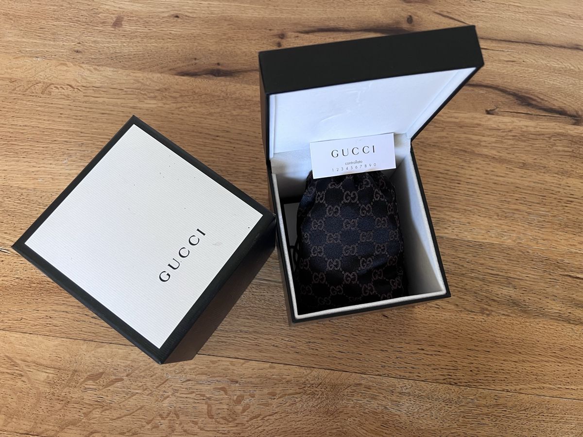 Gucci Orologi: Vendesi orologio Gucci nuovo – Nuovo e nell'imballaggio originale da Monte Carasso venduto da marzietta1 4