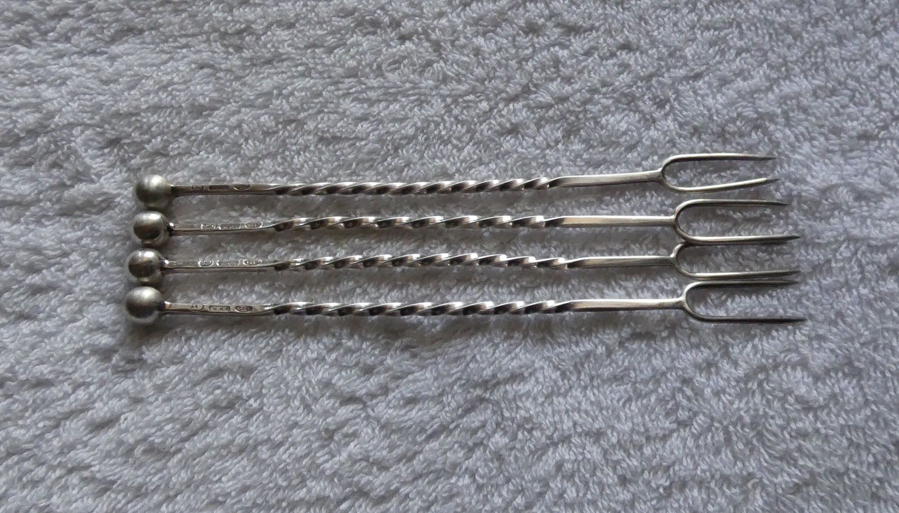 Set di posate: Fourchettes d'apéro argent 925 marque GG – Usato da Nyon venduto da dar_78qd