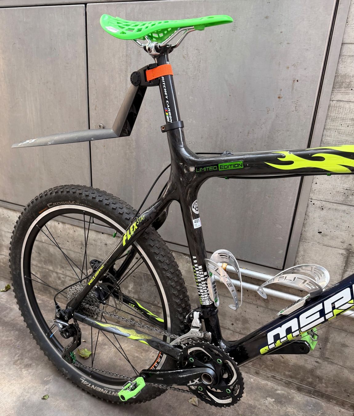 Merida Velos: Mountainbike Merida Carbon FLX - Limited Edition - 22" – Gebraucht aus Dietikon von gab_qz7y 7
