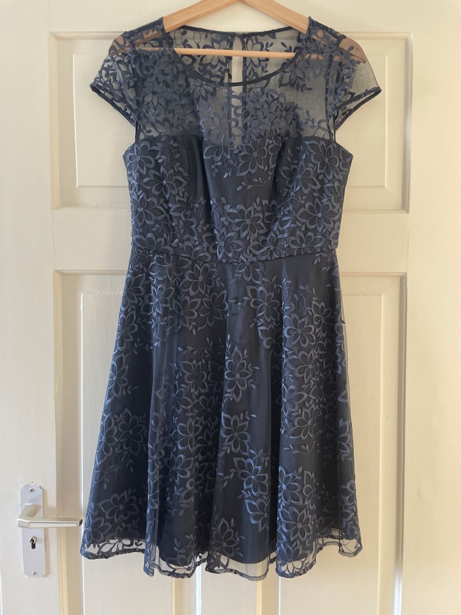 Kleider: Wunderschönes, elegantes Kleid – Gebraucht aus St. Gallen von ann_llt9