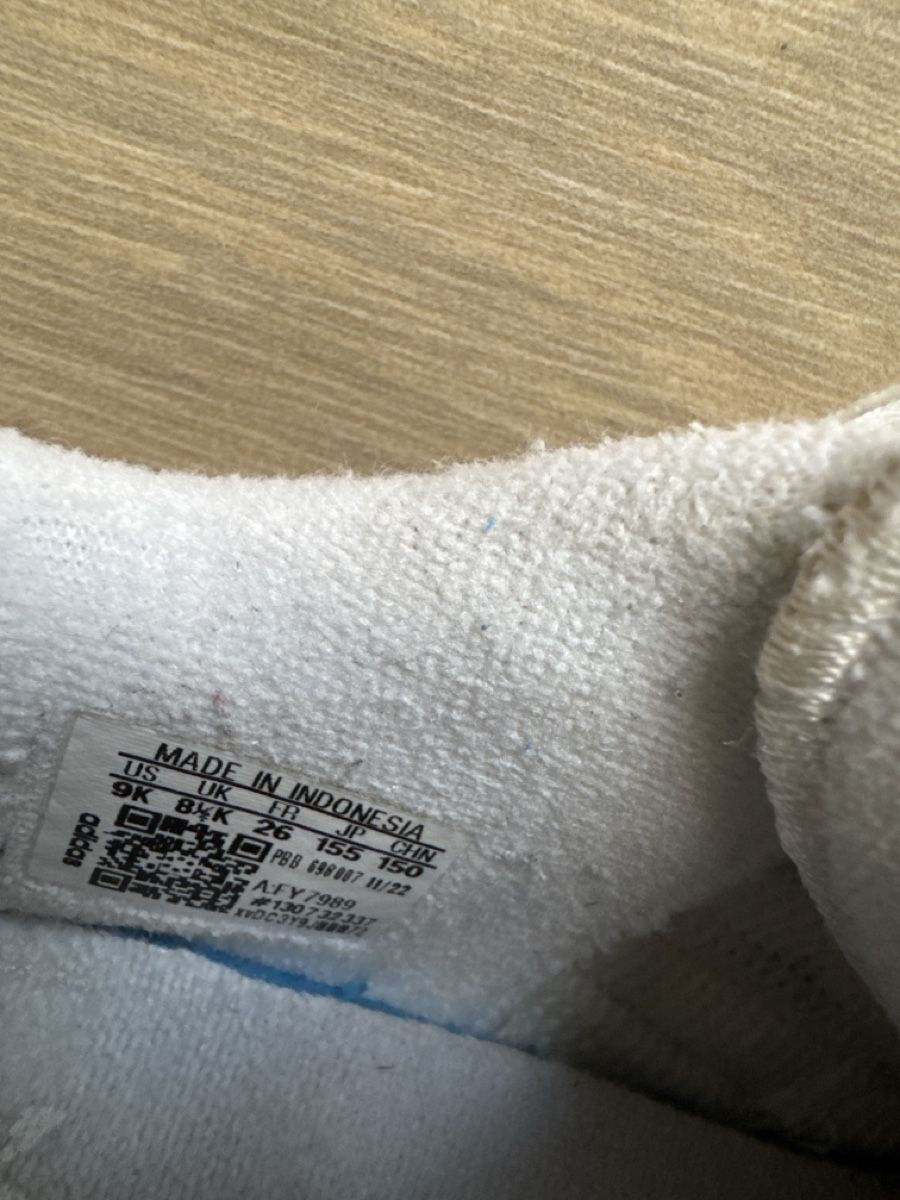 Adidas Schuhe für Jungen: Baskets enfant Adidas - taille 26 – Gebraucht aus Saillon von alico 6