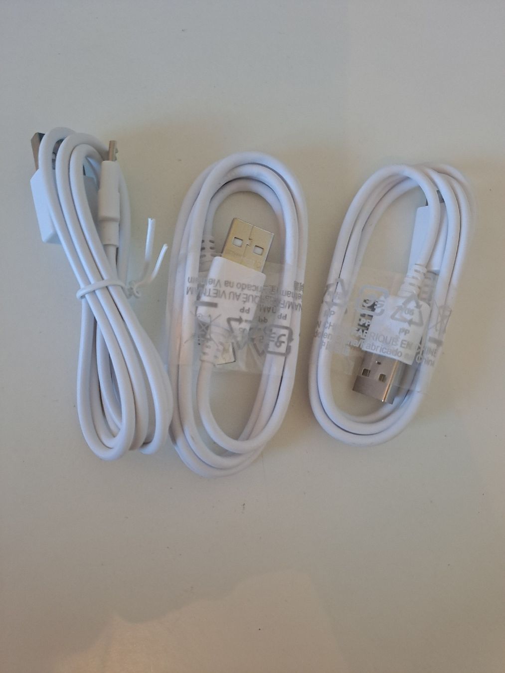 Ladegeräte: 3 × USB A Mikro Ladekabel – Neu und originalverpackt aus Rothenburg von 123odermatt