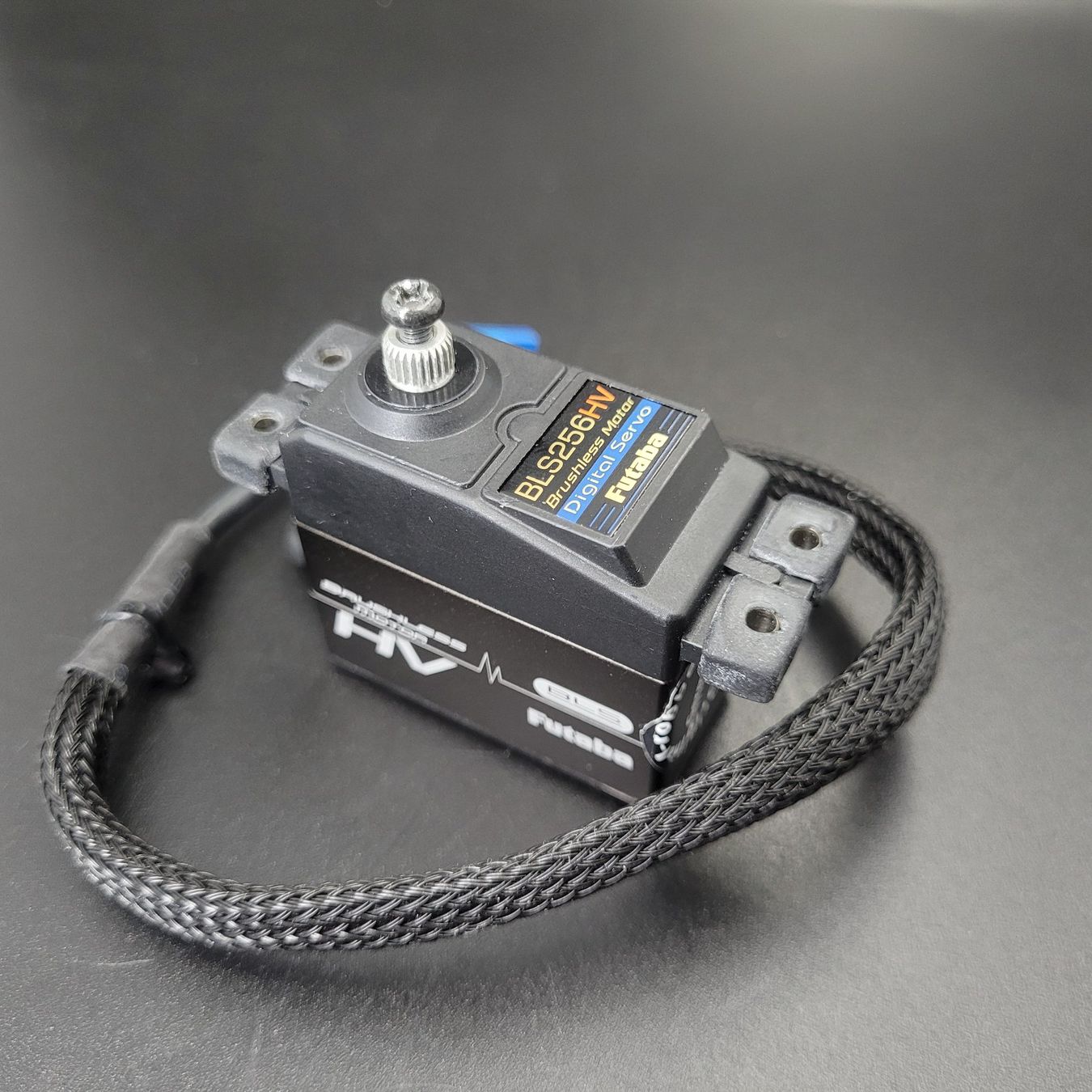 Futaba Telecomando: High speed brushless serco Futaba BLS256hv – Usato da Malleray venduto da pixeleleven