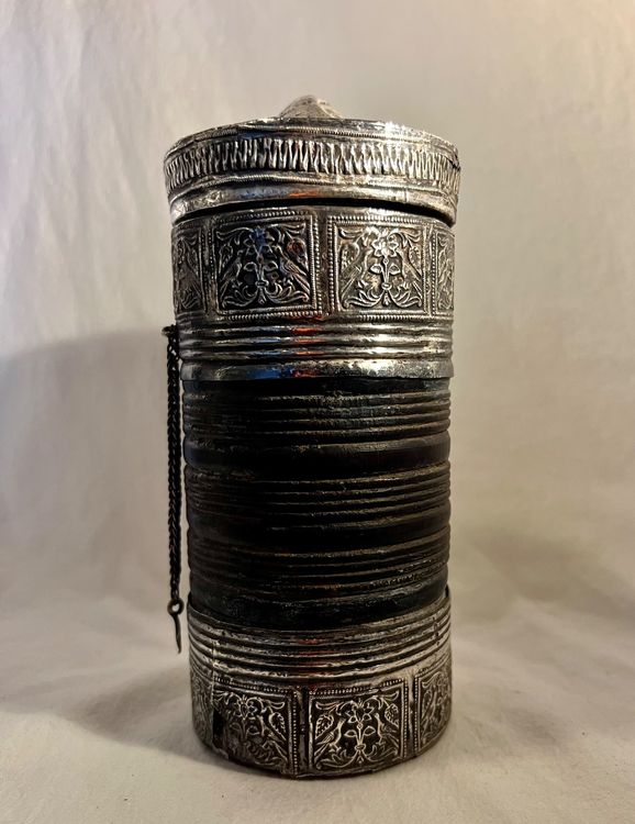 Boîte De Décoration Ancienne Indienne En Bois Et éléphant En Bronze - Artisanat D'Inde