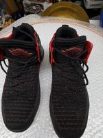 Air Jordan XXXII Low, Grösse 38, Schwarz/Rot - Top Zustand!