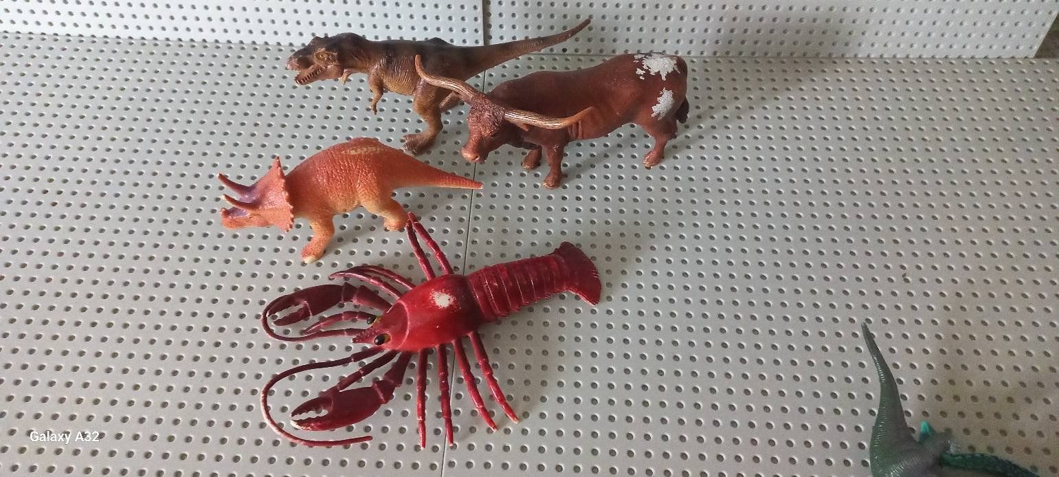 Giocattoli: Lot de 9 animaux en plastique. – Usato da La Tour de Trême venduto da Startjouet 5