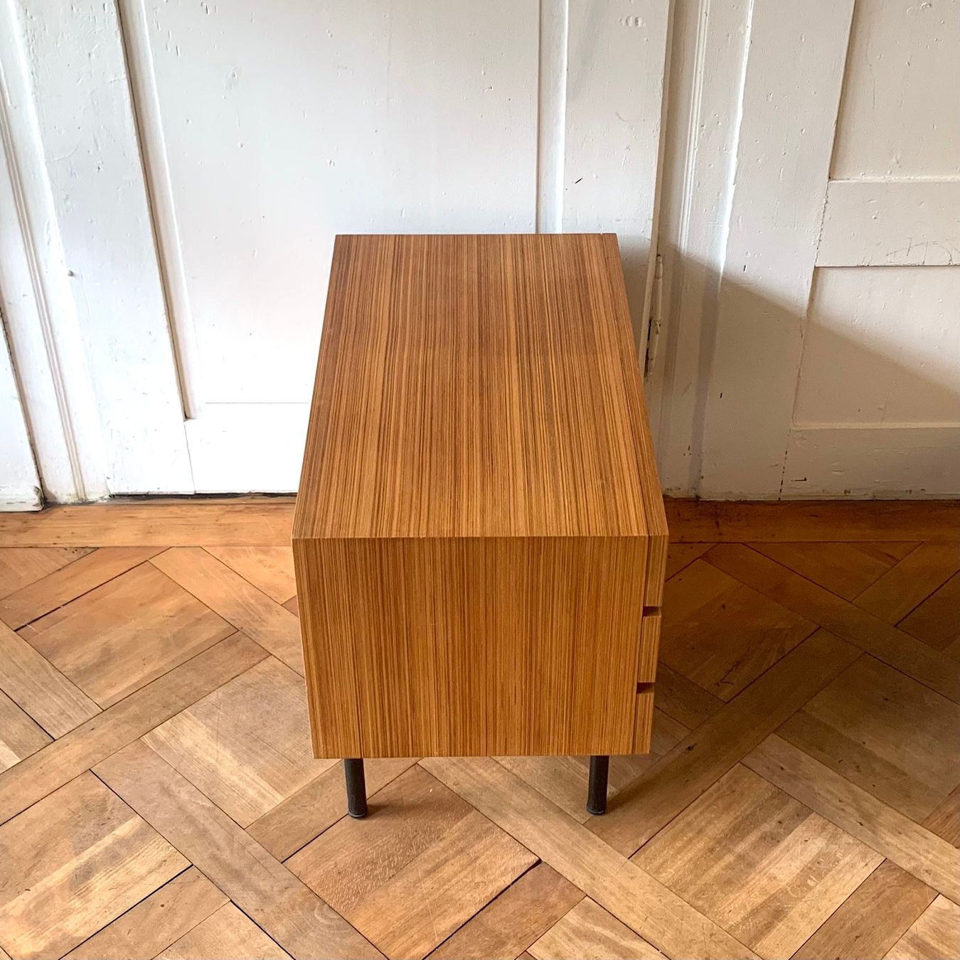 Cassettiere: Kommode/Sideboard aus den 60er Jahren – Usato da Winterthur venduto da Trouvailles-77 5
