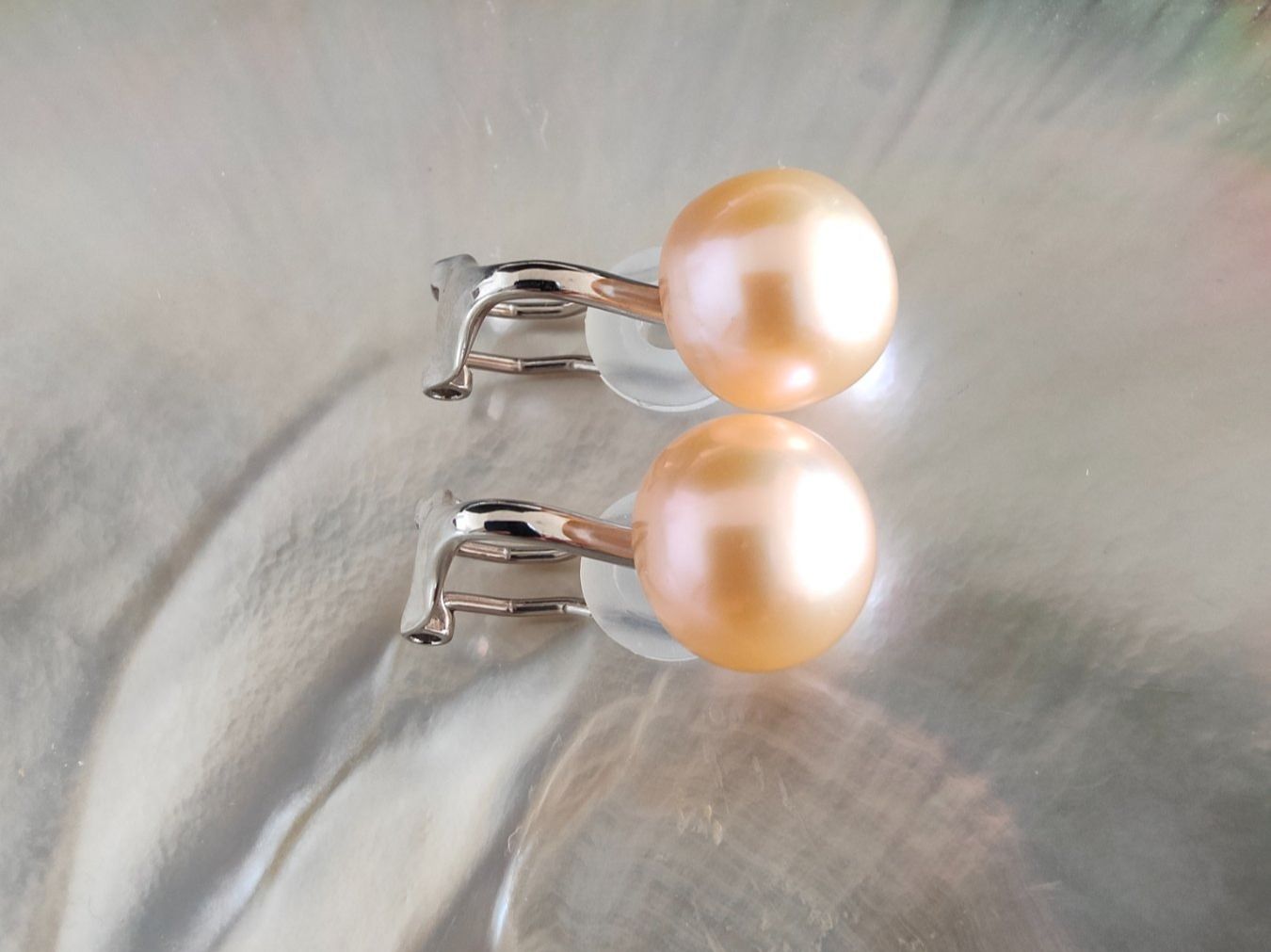 Ohrringe & -stecker: Ohrclips, Süsswasserperle, apricot, ca. 11mm – Neu und originalverpackt aus Rümlang von 21f 1