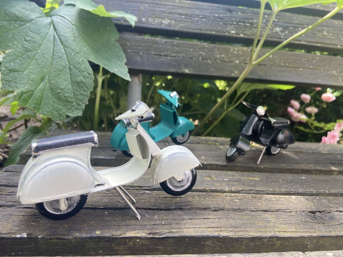 Tutte le decorazioni: Miniatur Vespa aus Blech – Nuovo (secondo la descrizione) da Aarau venduto da maleanthe 1